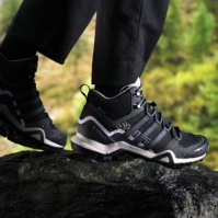 Ghete de hiking adidas Terrex Swift R2 Mid Gore-Tex pentru femei negru gri