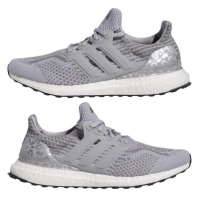 adidas Ultrbst 5 Dna femei argintiu