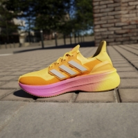 Adidasi alergare adidas Ultraboost 5 pentru femei spark zero met