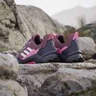 Ghete adidas Terrex Ax4 Gore Tex pentru femei quiet rosu inchis