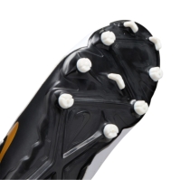 Ghete de fotbal Nike Phantom GX II Academy Firm Ground pentru copii alb negru auriu