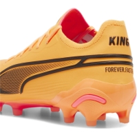 Ghete de fotbal Puma King Ultimate Firm Ground pentru femei alb negru