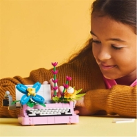 LEGO LEGO Creator 31169 Typewriter cu Flowers Playset