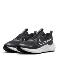 Nike Cosmic Runner Juniors negru alb