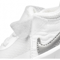 Nike Team Hustle D 10 / Shoes pentru Bebelusi pentru Bebelusi alb argintiu