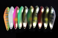 OSCILANTA TRICOROLL 6,8CM 14G PEARL&GLOW marime 1-0 JACKALL