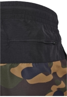 Pantaloni scurti inot negru camuflaj Urban Classics