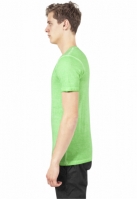 Tricou cu decolteu in V Spray Dye verde Urban Classics