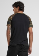 Tricouri casual in doua culori pentru barbati negru camuflaj Urban Classics