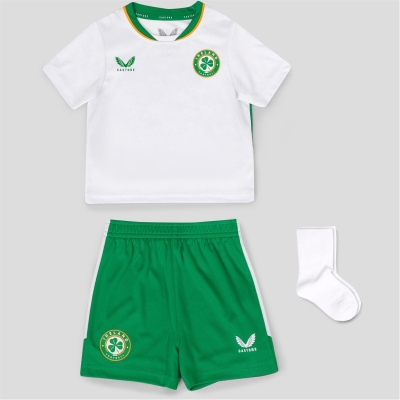 Kit fotbal bebelusi Castore Republic of Ireland Away 2024 alb verde