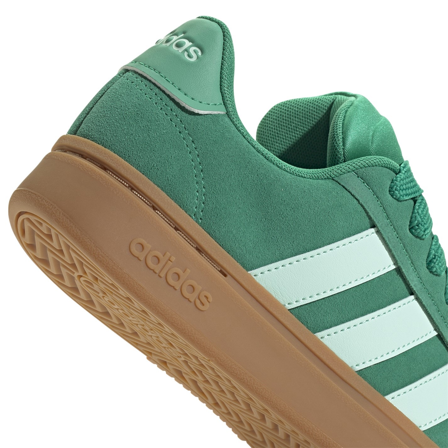 Adidasi sport adidas Grand Court Alpha pentru femei verde gum