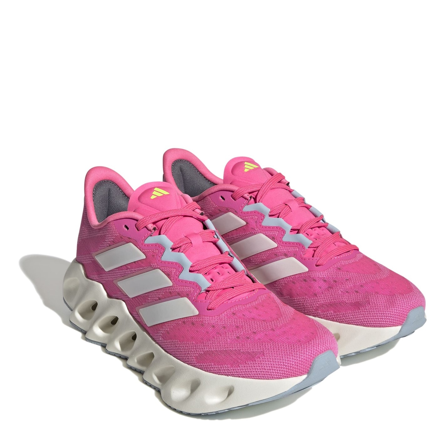 Adidasi alergare adidas Switch FWD lucid roz zero