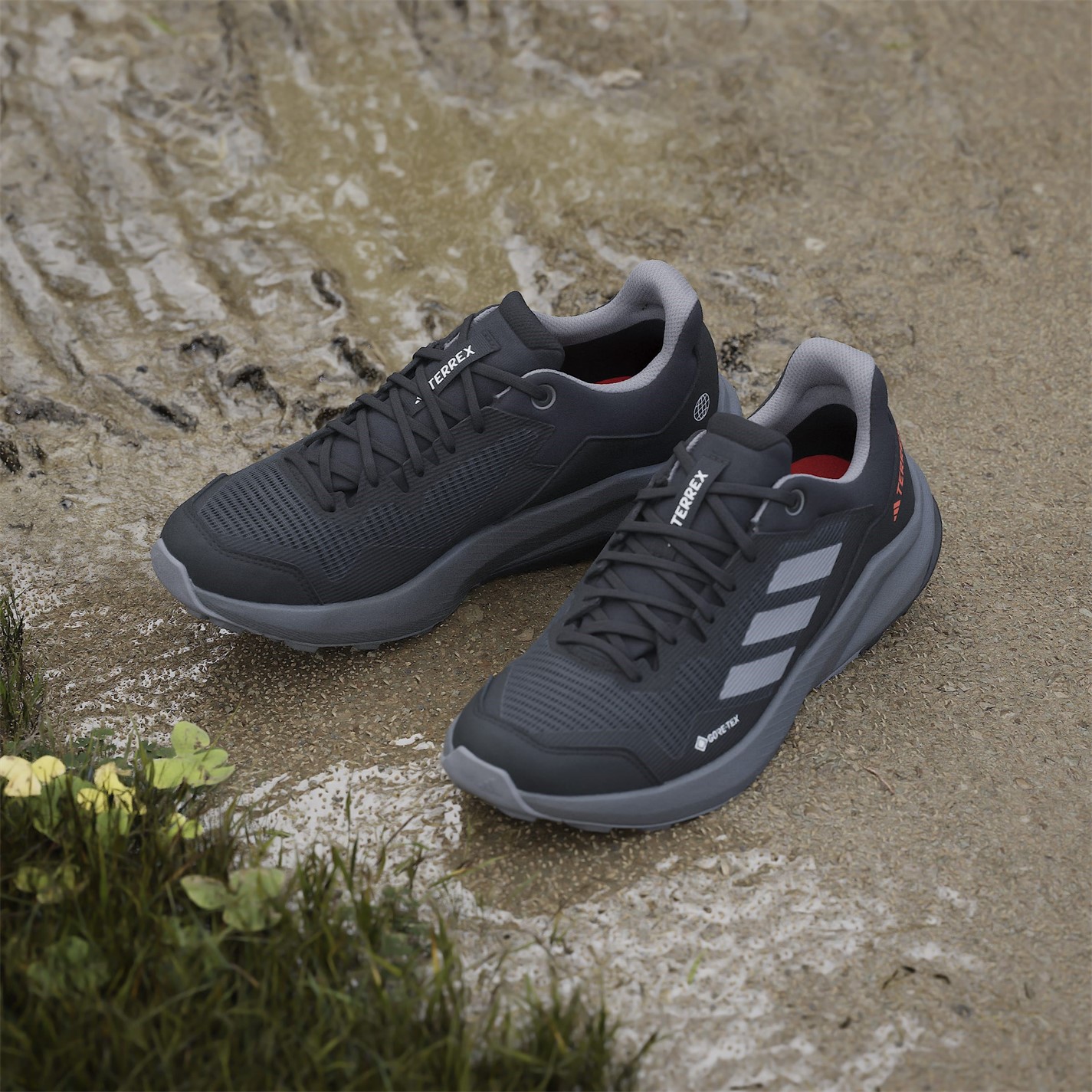 Adidasi alergare adidas Terrex Trail Rider Gore-Tex Trail pentru femei negru gri