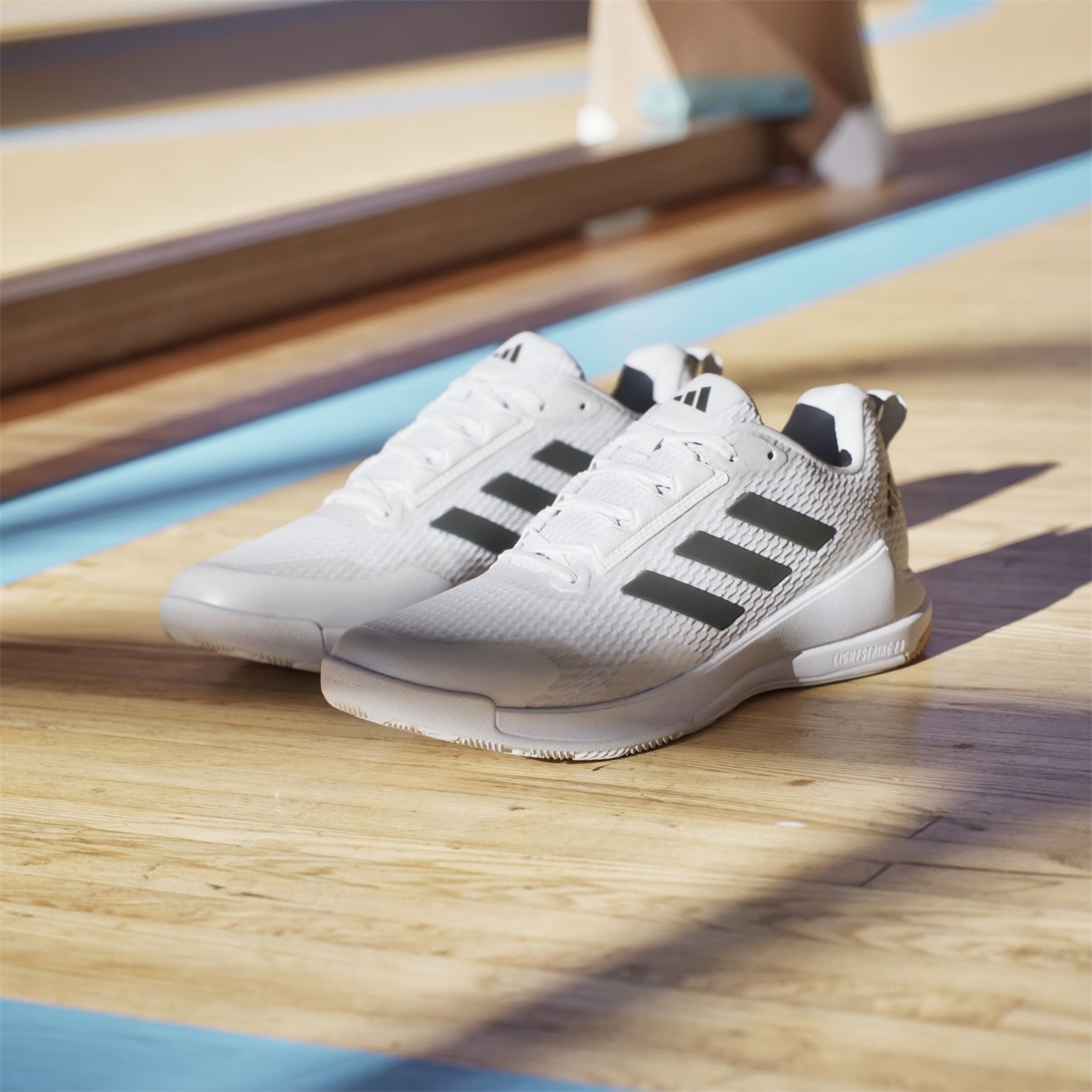 Adidasi de sala adidas Novaflight 2 pentru Barbati alb negru