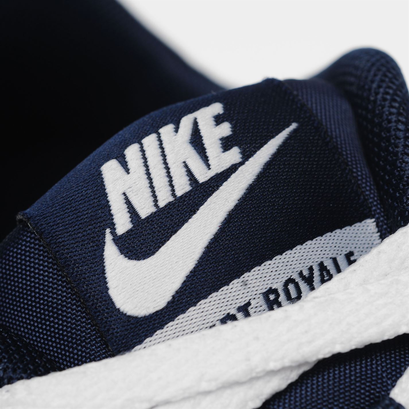 Adidasi sport Nike Court Royale pentru baietei bleumarin alb