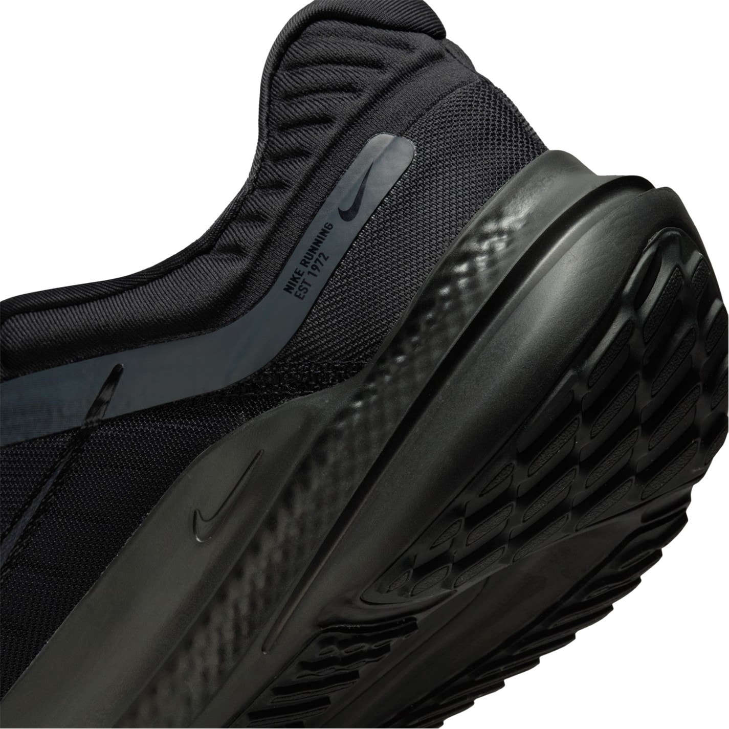 Adidasi sport Nike Quest 5 pentru Barbati triple negru