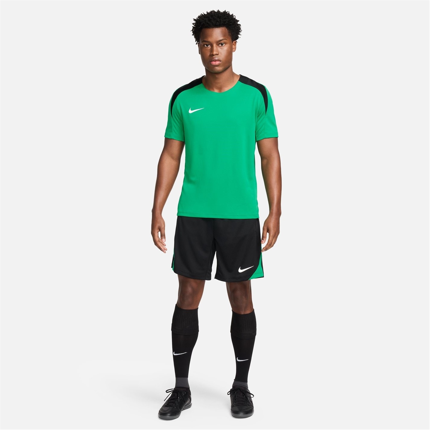 Bluza fotbal Nike Strike Dri-FIT maneca scurta Global pentru Barbati verde