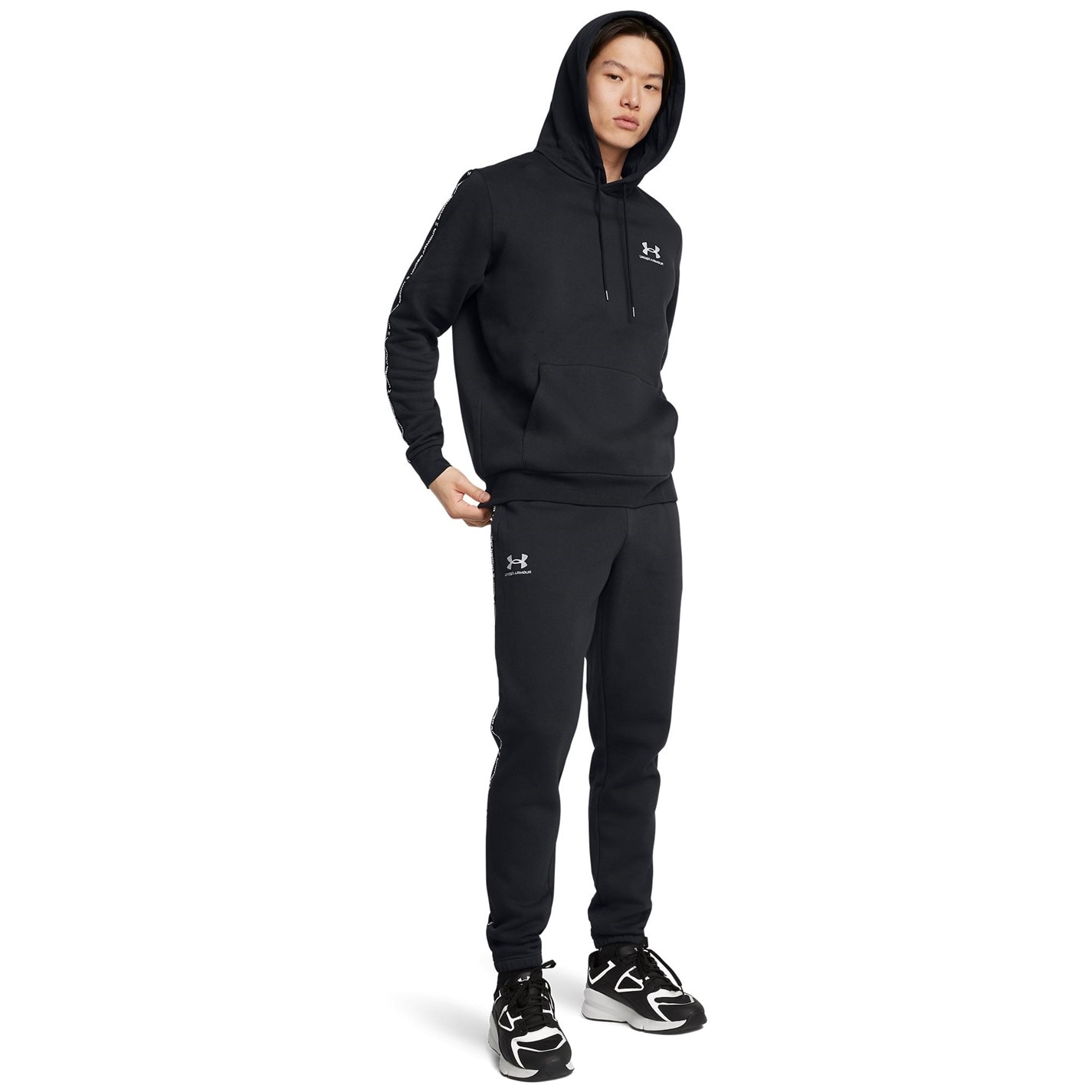 Pantaloni sport fleece conici Under Armour Icon pentru Barbati negru