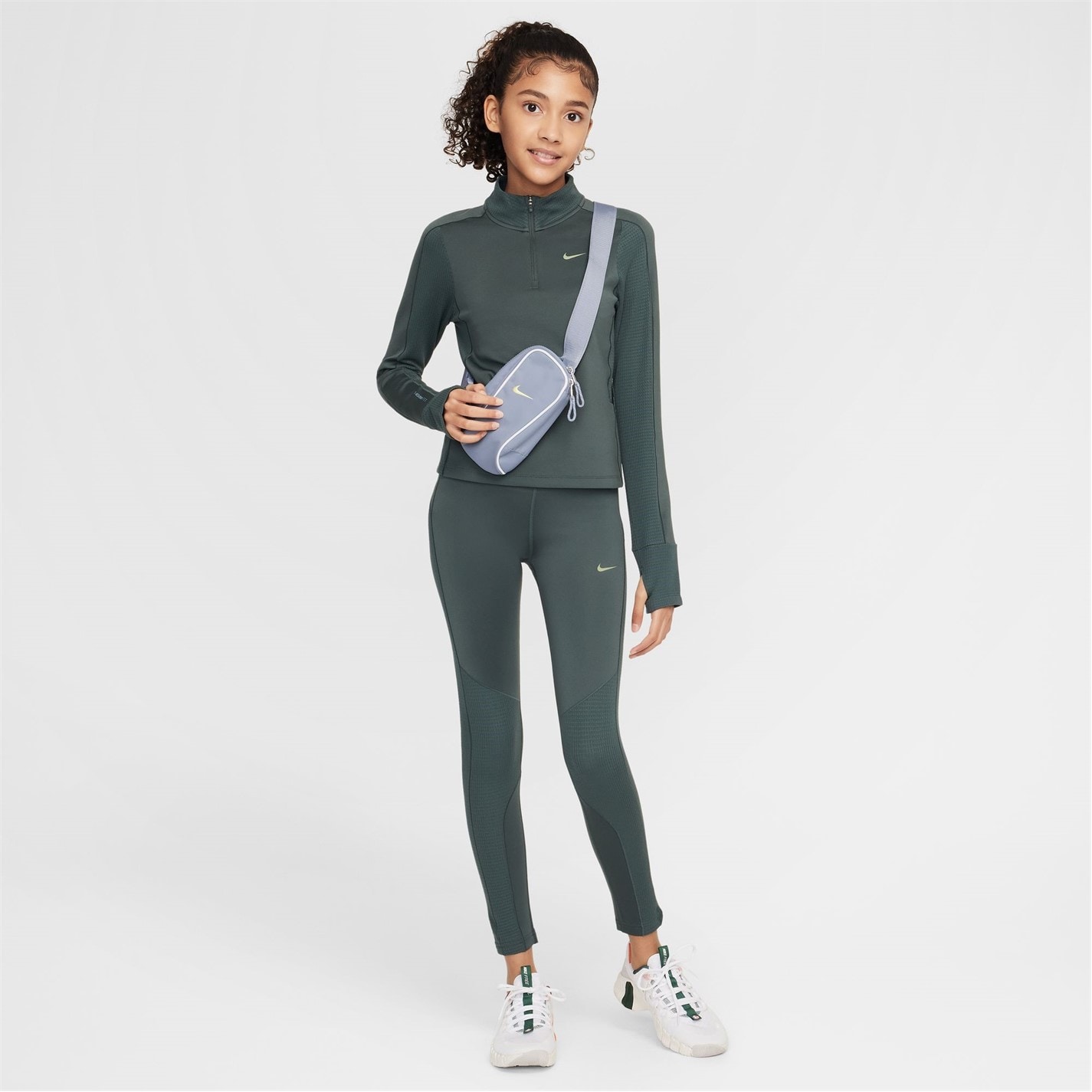 Colanti Nike Pro Therma-FIT antrenament pentru fete vintage verde