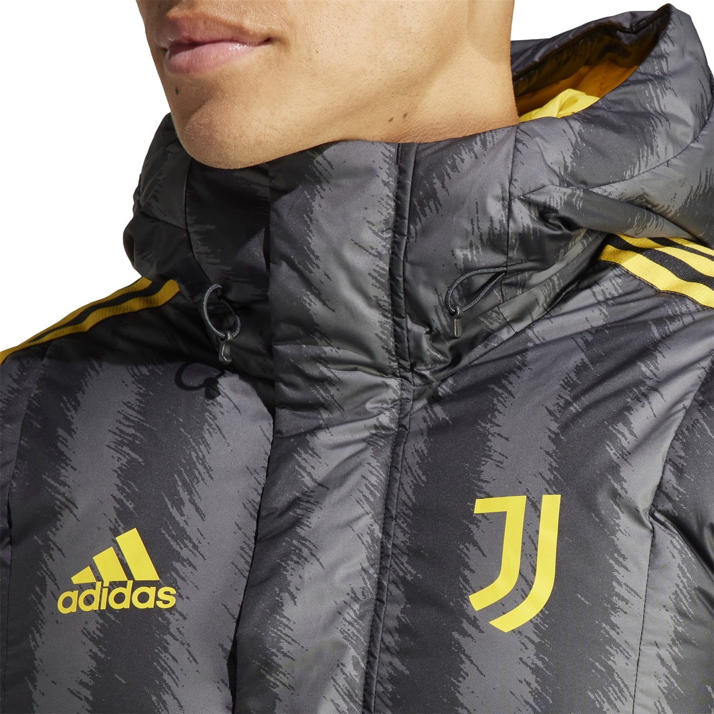 Geaca adidas Juventus DNA Down pentru adulti negru