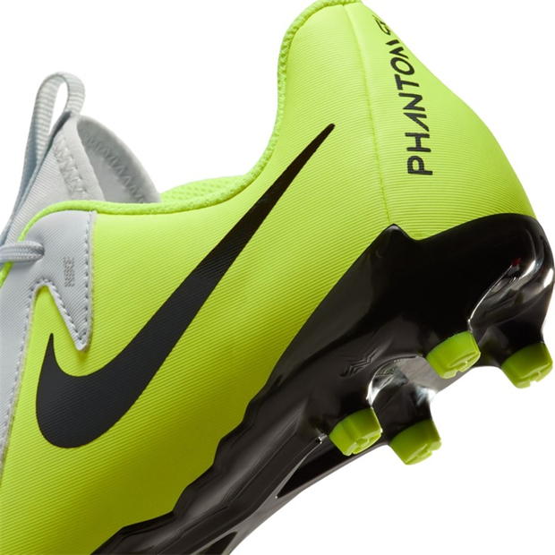 Ghete de fotbal Nike Phantom GX II Academy Firm Ground pentru copii argintiu galben