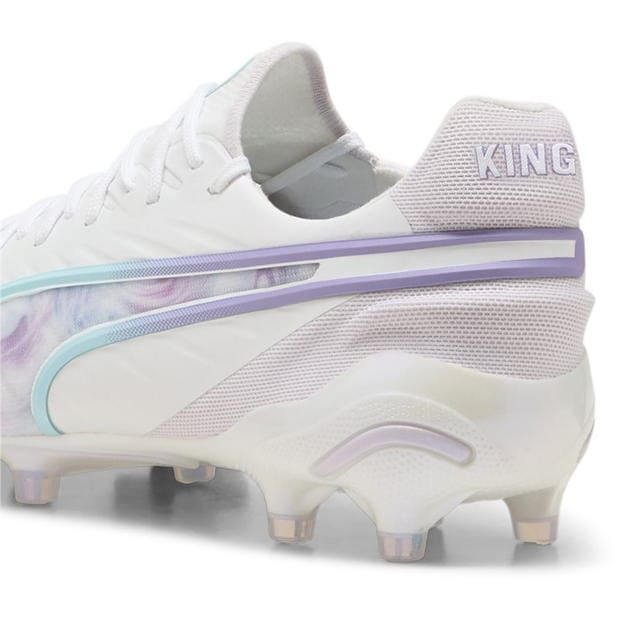 Ghete de fotbal Puma King Ultimate Firm Ground pentru femei alb negru mov