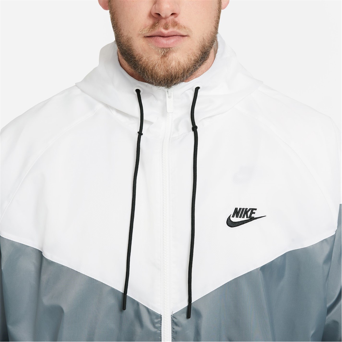 Jacheta Geaca pentru vant Nike Sportswear cu gluga pentru Barbati gri alb