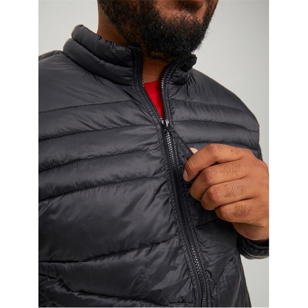 Geaca matlasata Jack and Jones Hero cu gluga marimi mari pentru Barbati negru