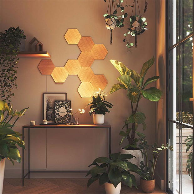 Kit incepatori Nanoleaf Nanoleaf Elements Hexagons - 13 . multicolor format and universal