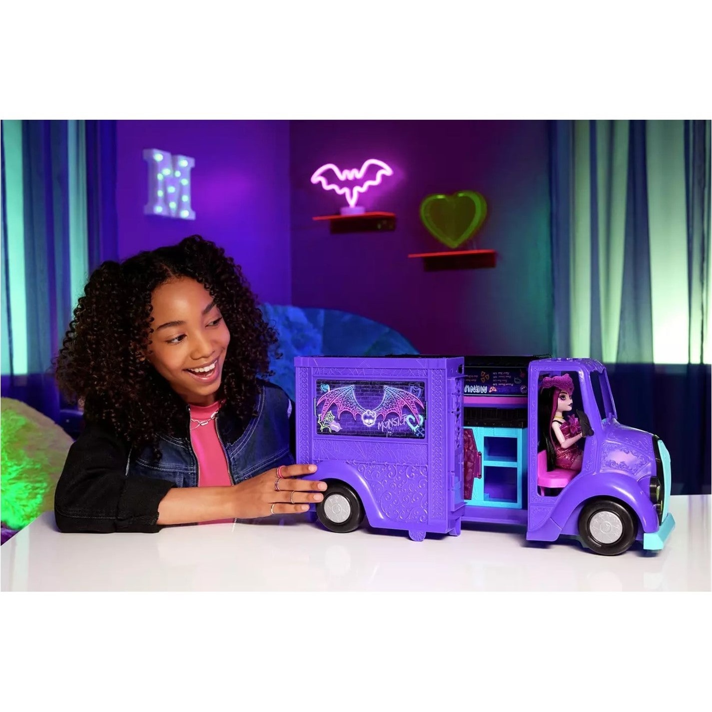 Monster High High Fangtastic Rockin Food Truck Playset