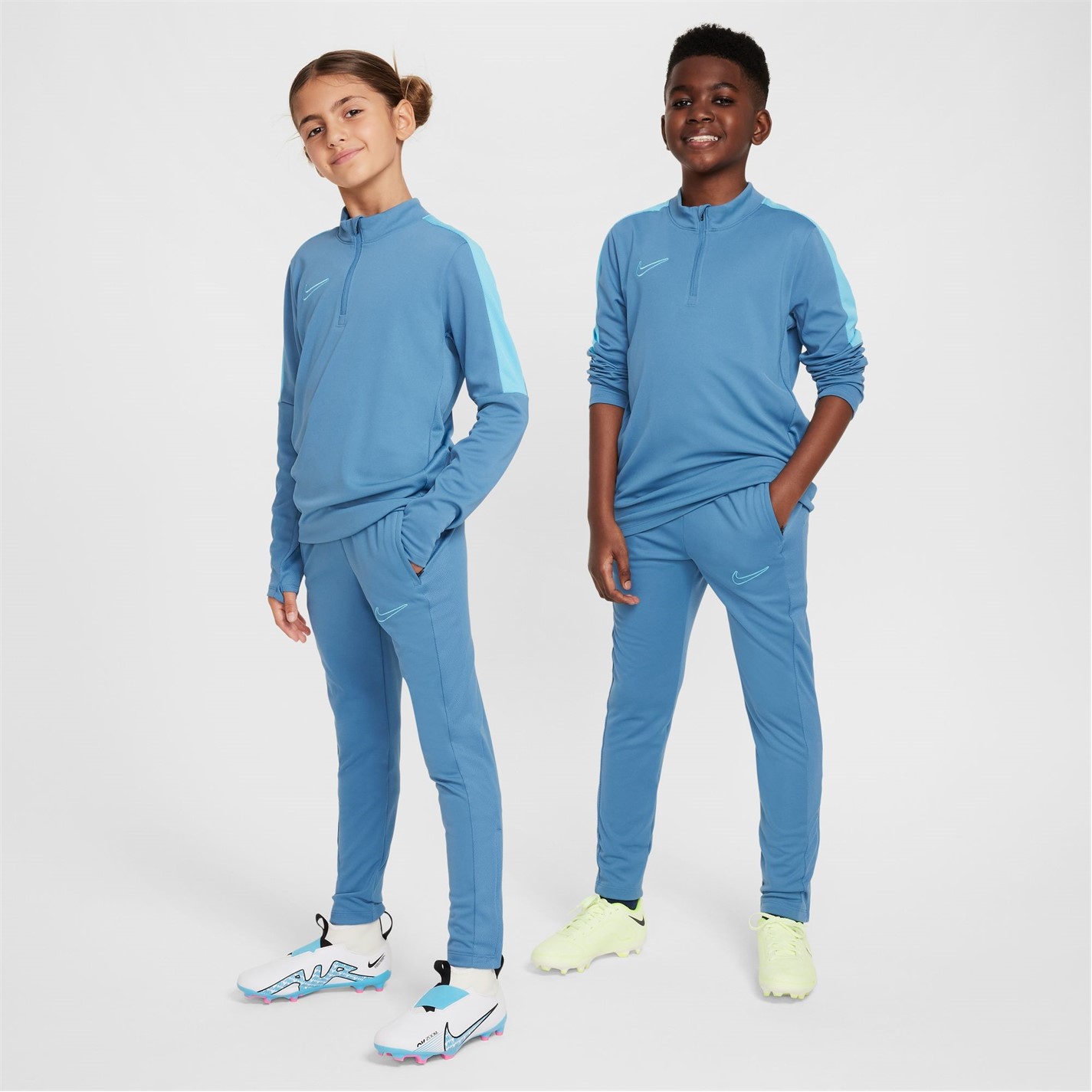 Pantaloni antrenament sport Nike Academy Juniors albastru gri