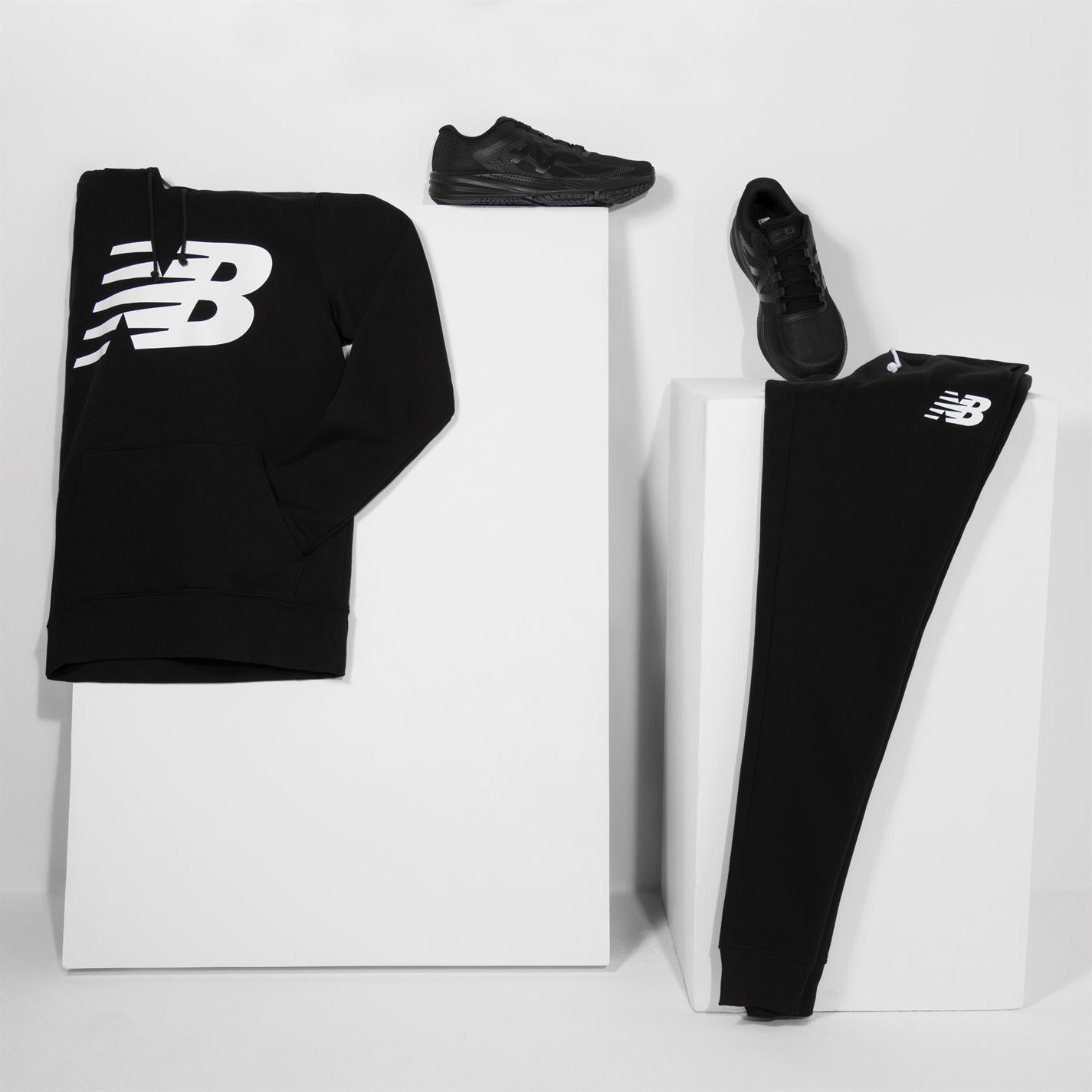 Pantaloni jogging New Balance Slim pentru Barbati negru