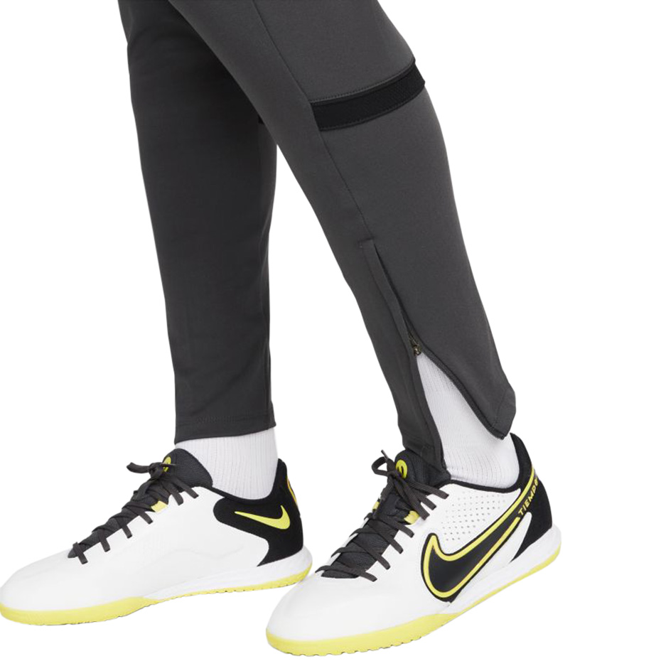 Pantaloni Nike Dri-FIT Academy gri CV2665 060 pentru femei