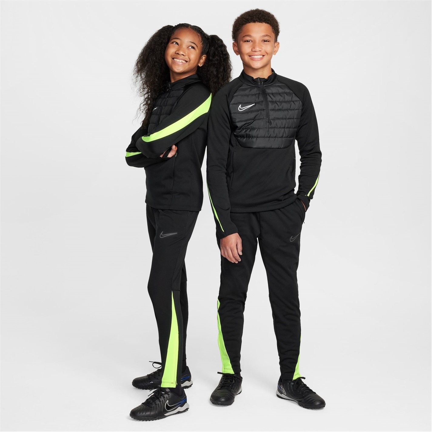 Pantaloni Nike Therma-FIT Academy Big Soccer pentru Copii negru galben