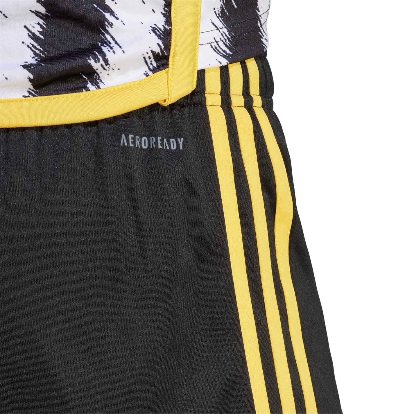 Pantaloni scurti adidas Juventus Acasa 2023 2024 pentru adulti negru auriu