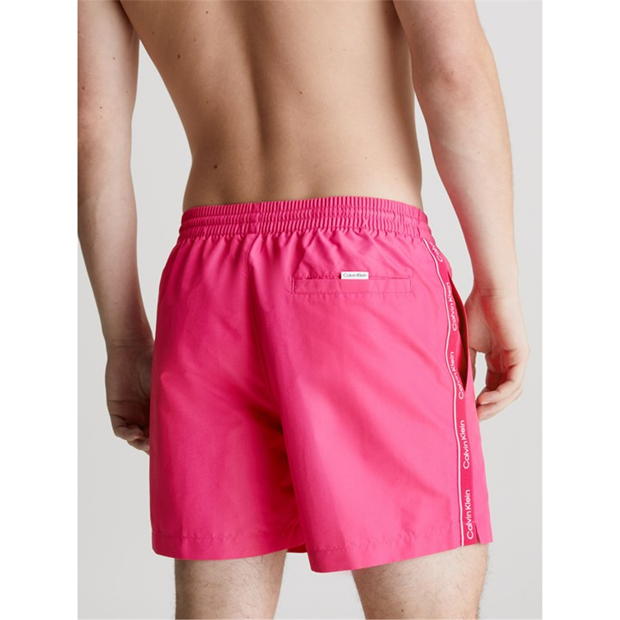 Pantaloni scurti inot Calvin Klein Medium Tape pentru Barbati fucsia t9z