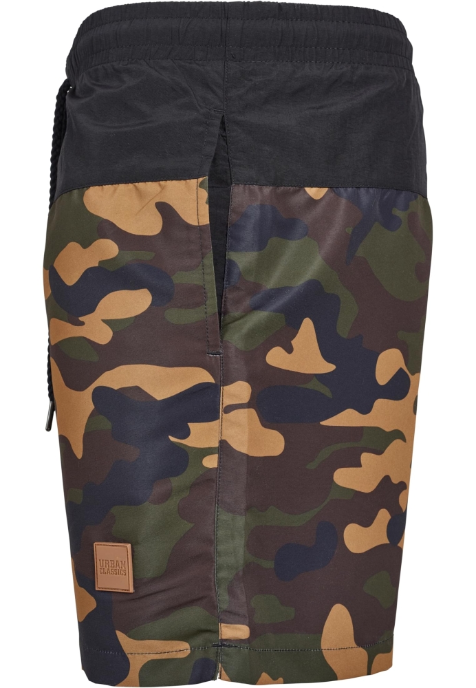 Pantaloni scurti inot negru camuflaj Urban Classics