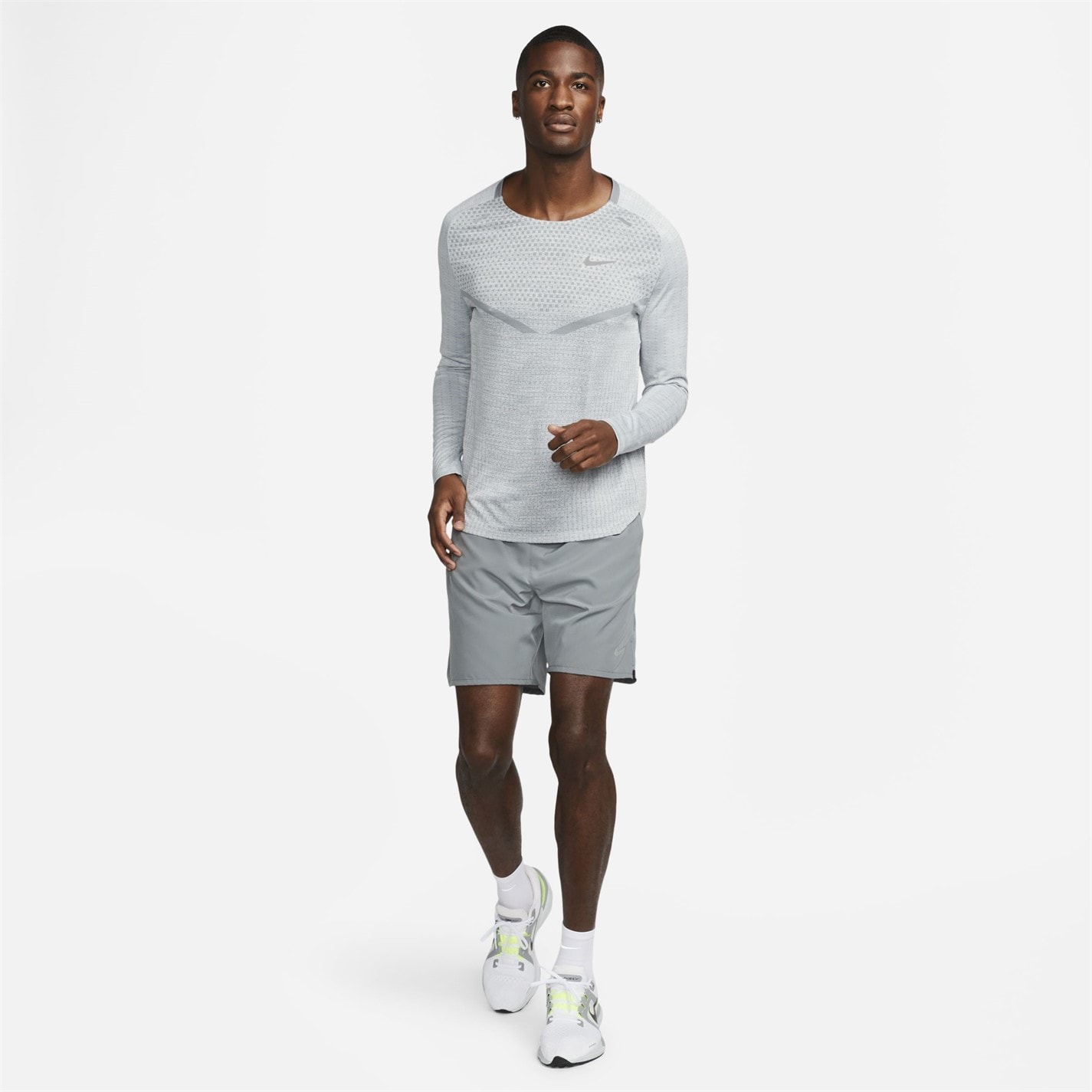 Pantaloni scurti Nike Challenger 2-in-1 alergare pentru Barbati gri