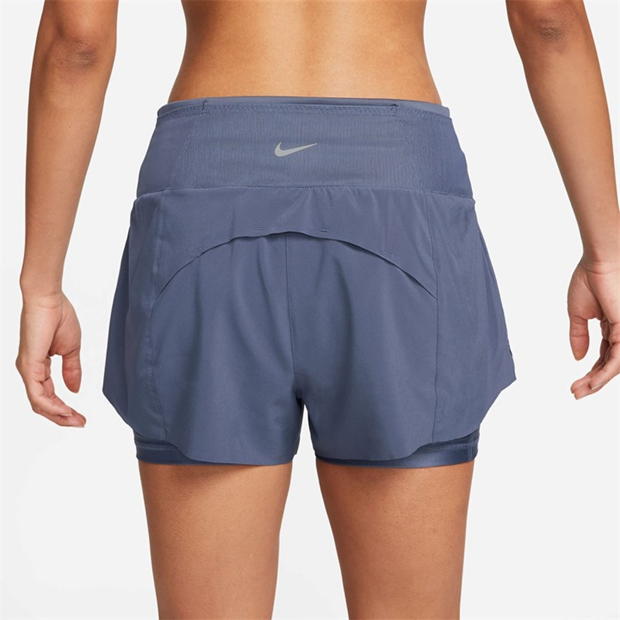 Pantaloni scurti Nike Dri-FIT Swift Mid-Rise 3 2-in-1 pentru femei albastru argintiu