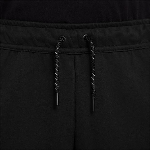 Pantaloni scurti pentru barbati Nike Sportswear Tech negru