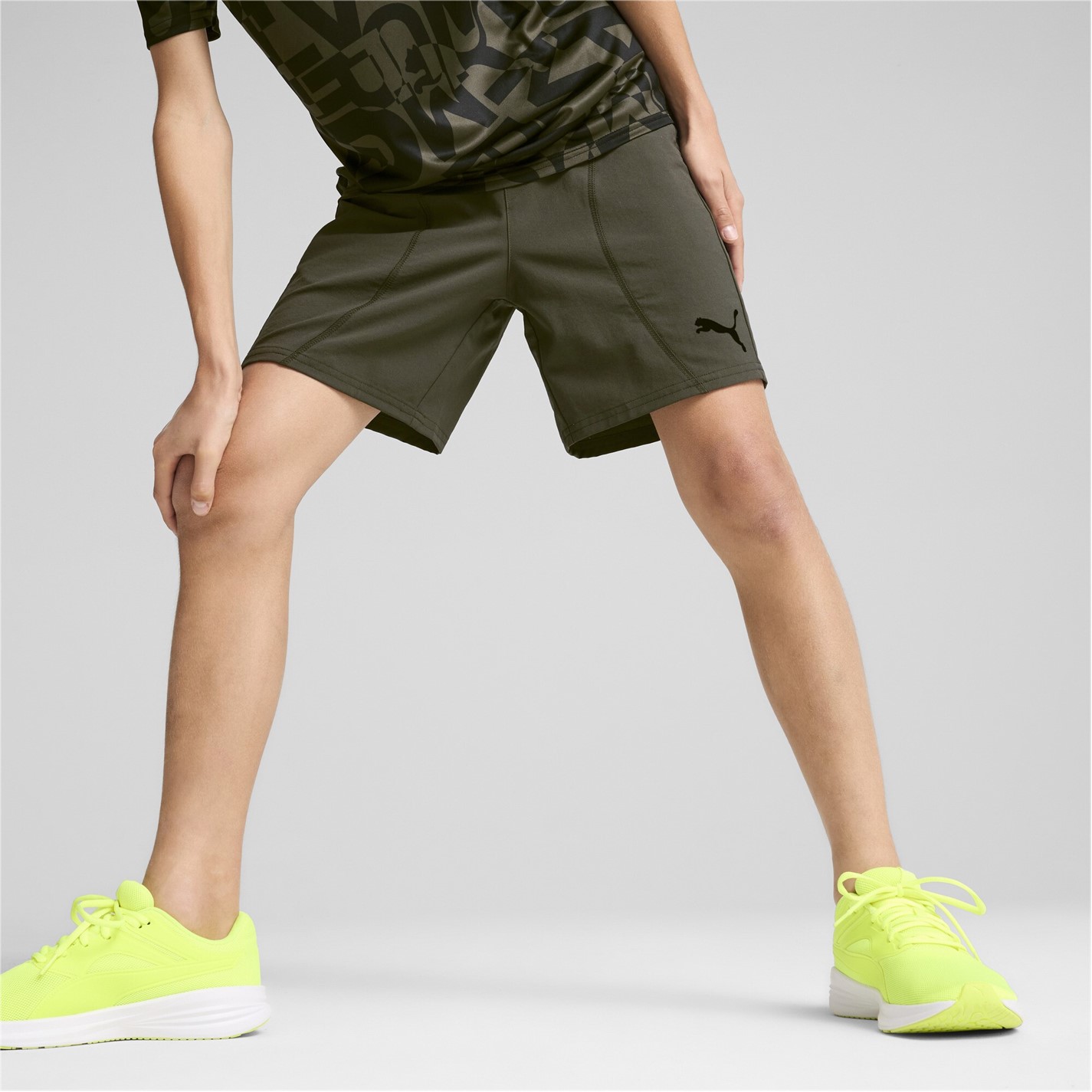 Pantaloni scurti Puma Fit Evrydy B sala Short Unisex pentru Copii inchis oliv