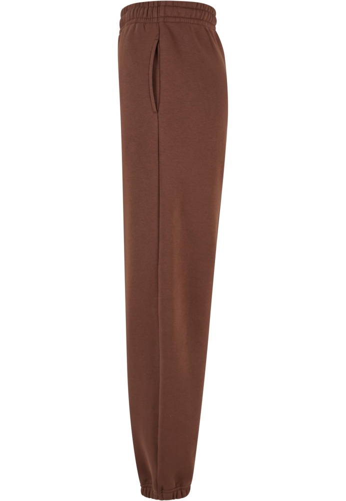 Pantaloni sport Fluffy pentru Femei chocolatebrown Urban Classics