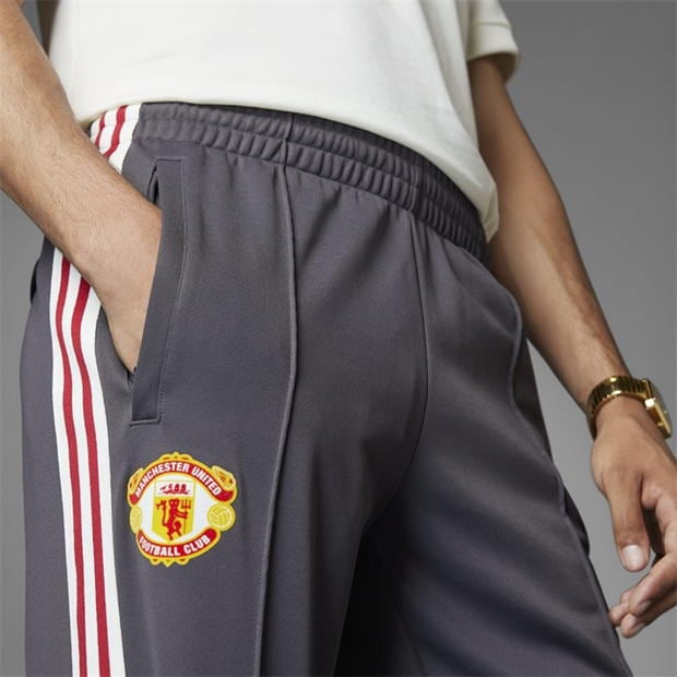 Pantaloni trening adidas Originals Manchester United Beckenbauer pentru adulti utility negru