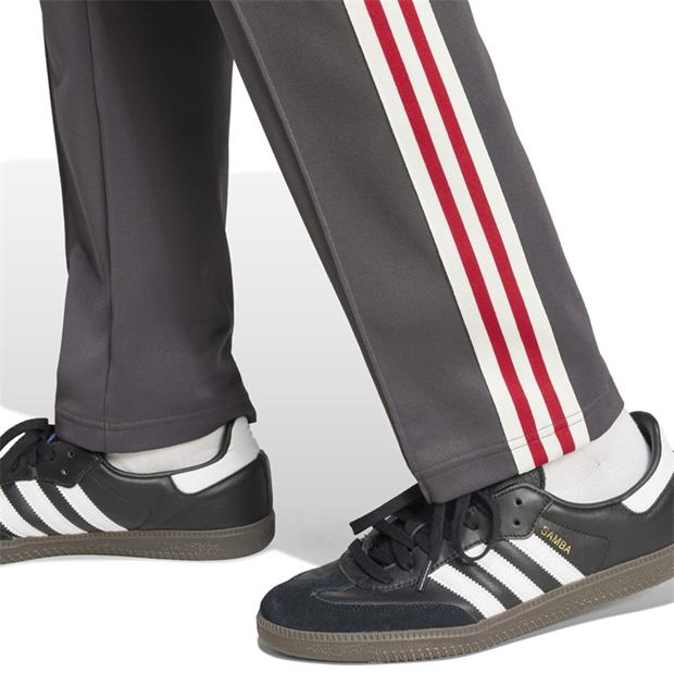 Pantaloni trening adidas Originals Manchester United Beckenbauer pentru adulti utility negru