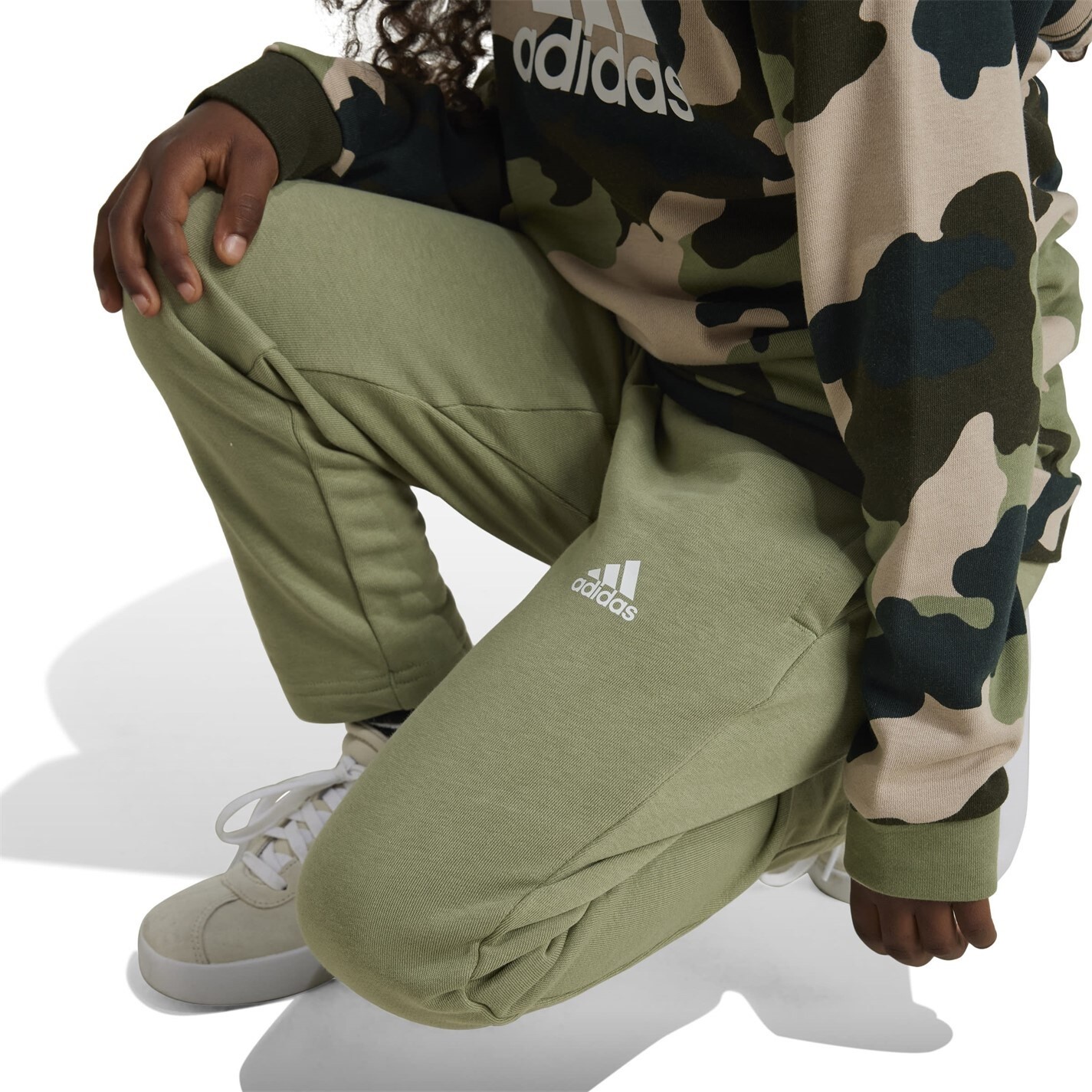 Set Hanorac adidas Essentials Allover Print pentru Copii verde camuflaj