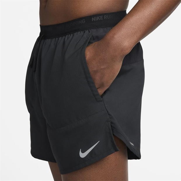 Sort 5IN Nike Stride pentru barbati negru