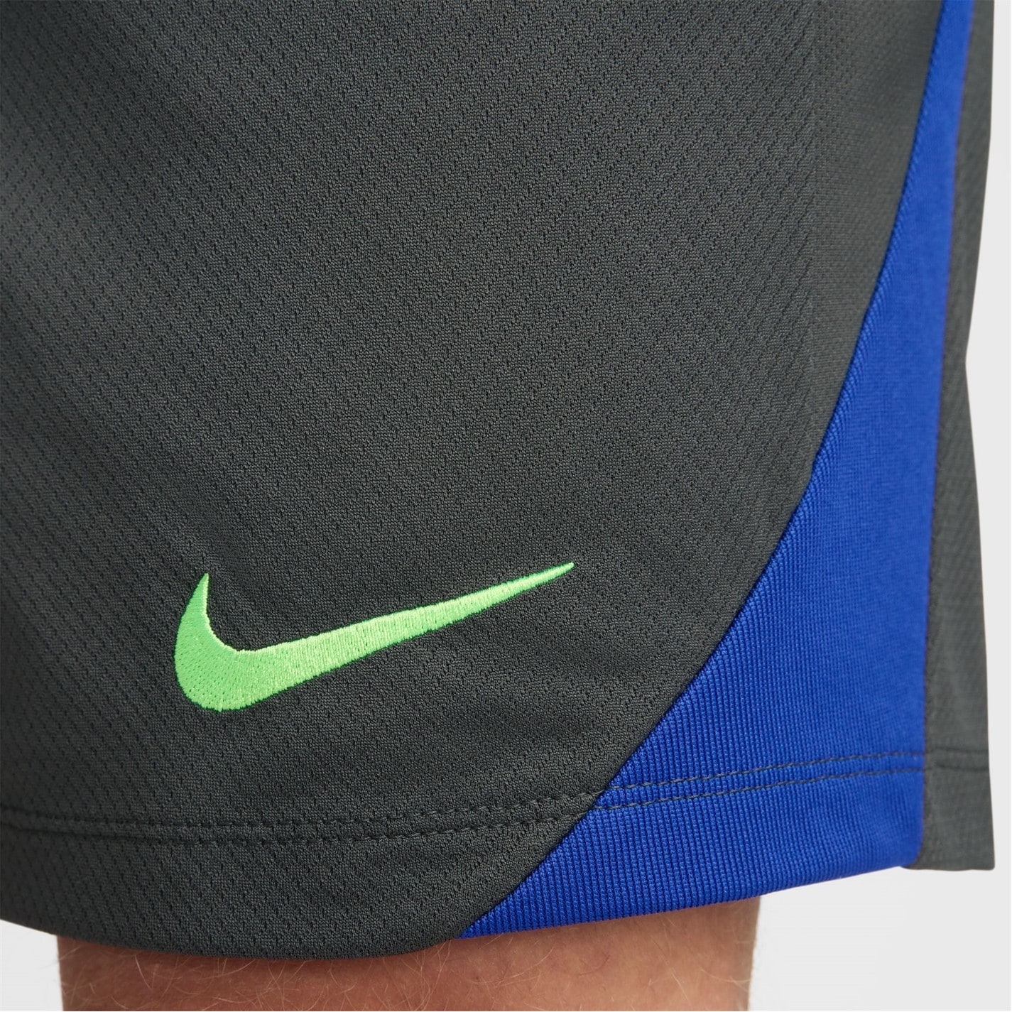 Pantaloni scurti Nike Barcelona Strike Third pentru adulti gri