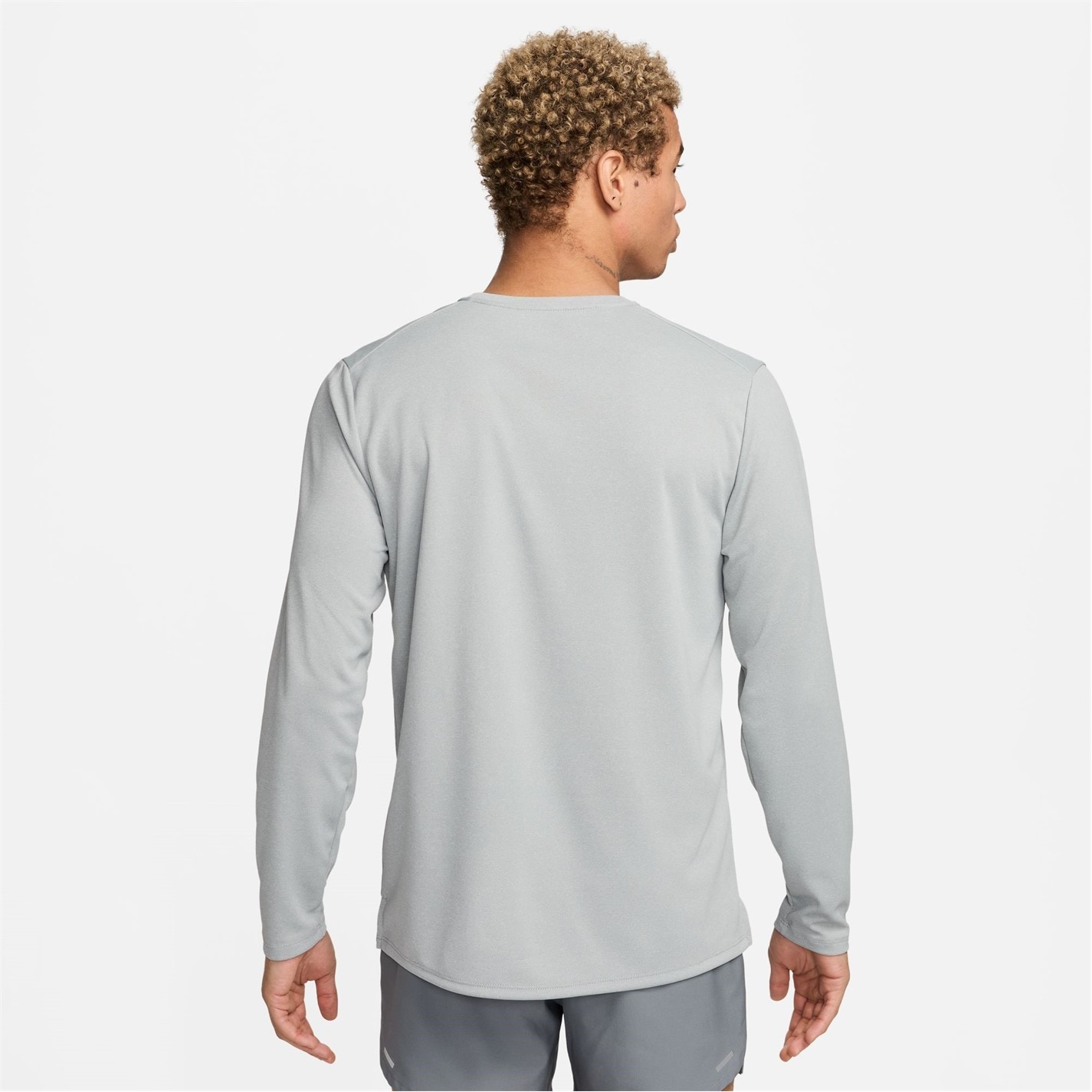 Tricou alergare Nike Miler Dri-FIT UV maneca lunga pentru Barbati gri bej